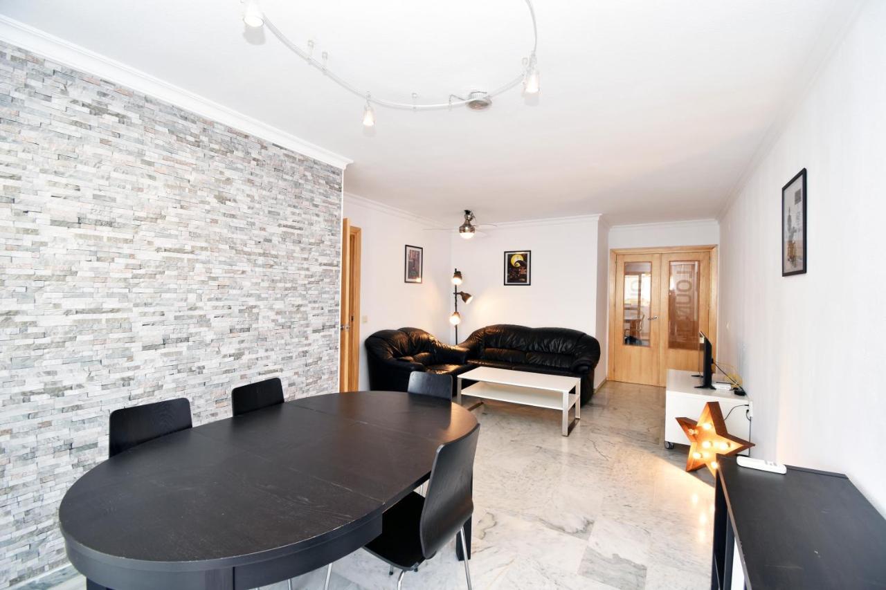Apartamento De La Croix Apartment ฟูเอนฮิโรลา ภายนอก รูปภาพ