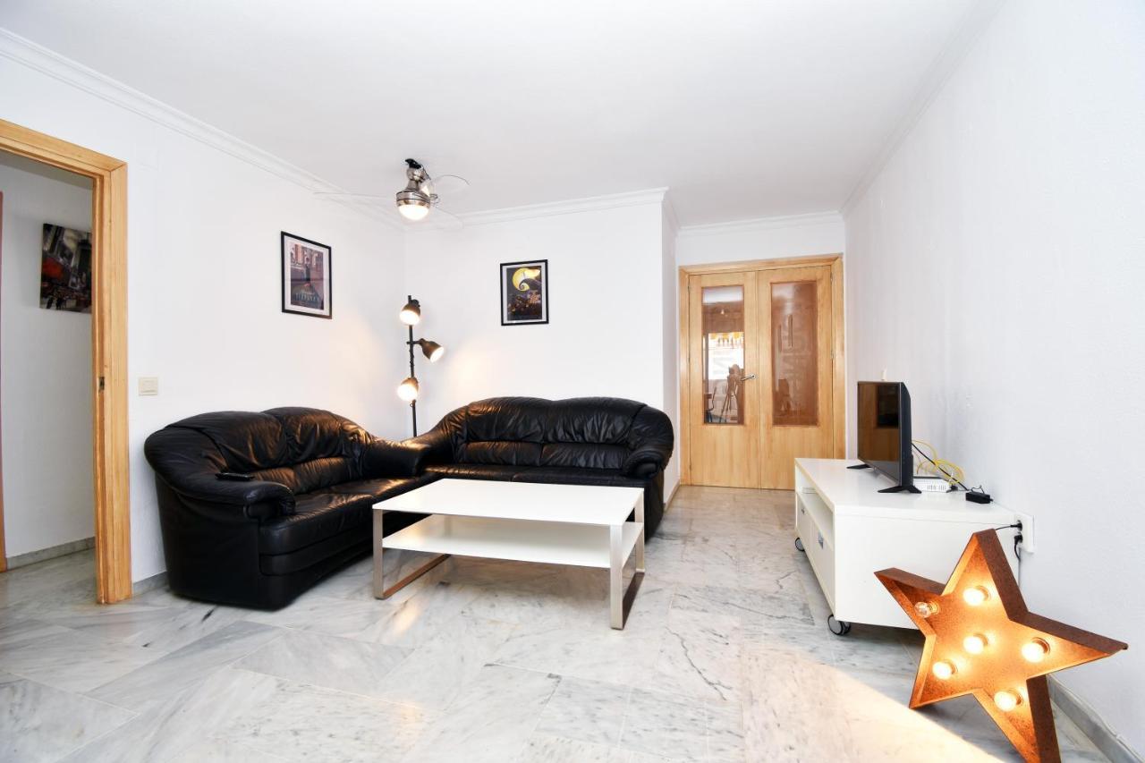 Apartamento De La Croix Apartment ฟูเอนฮิโรลา ภายนอก รูปภาพ