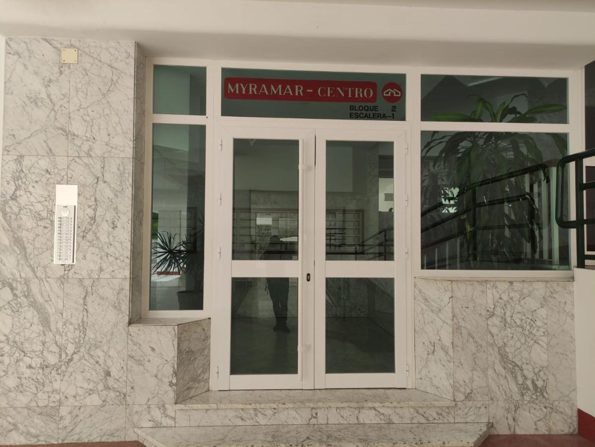 Apartamento De La Croix Apartment ฟูเอนฮิโรลา ภายนอก รูปภาพ